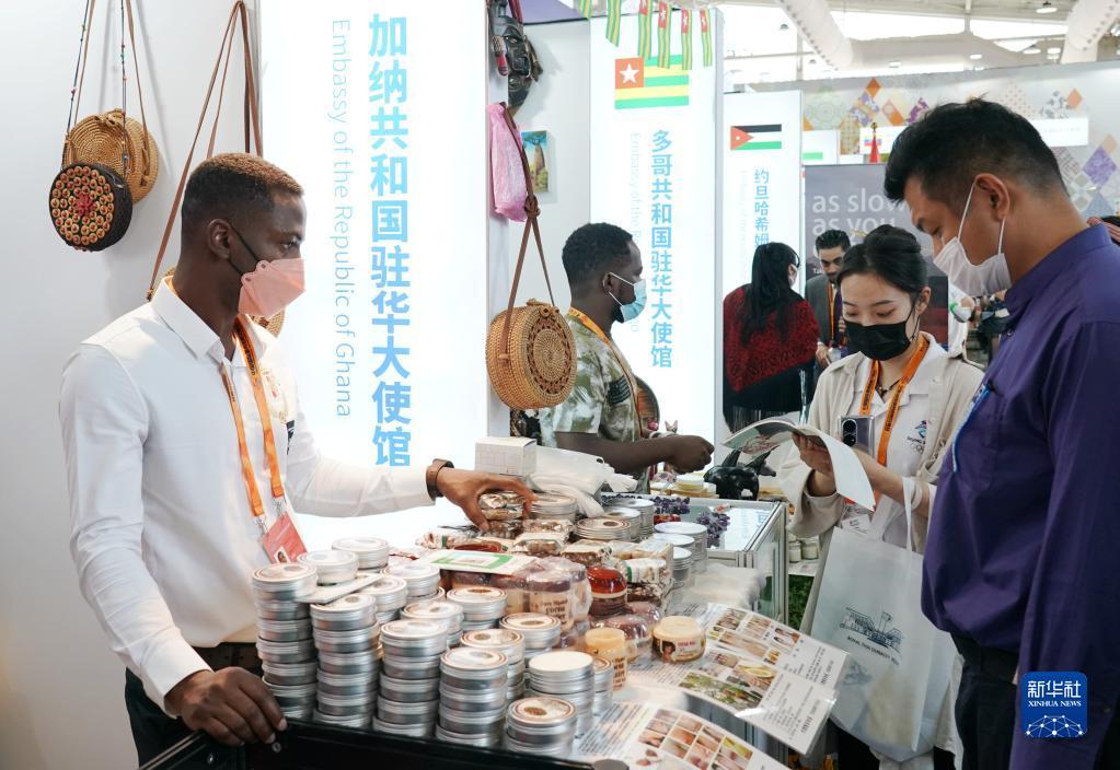 服貿(mào)會(huì)展覽服務(wù) 朋友圈不斷擴(kuò)大的國(guó)際化平臺(tái)